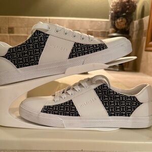 Tommy Hilfiger White and Blue Patterned Sneakers NWOT